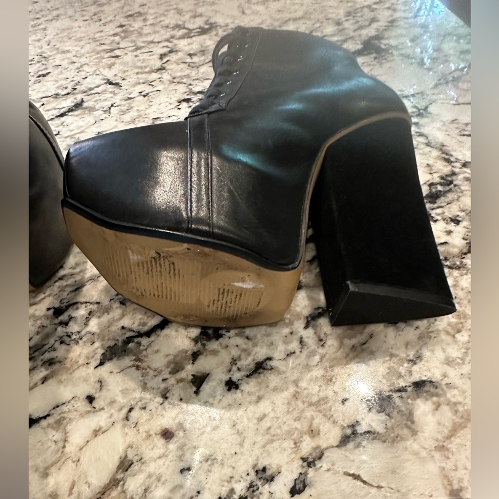 Shelly’s London Black Women's Lace-Up Boots - Picture 4 of 6
